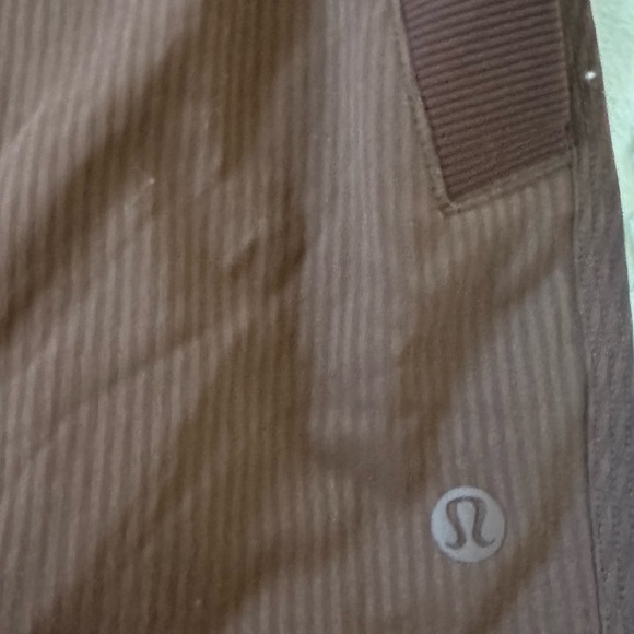 NWT Lululemon Dance Studio Relaxed-Fit Mid-Rise Cargo Pant in Lava Cake - Picture 9 of 15